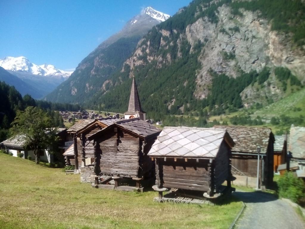 Hotel Klein Matterhorn Randa Esterno foto